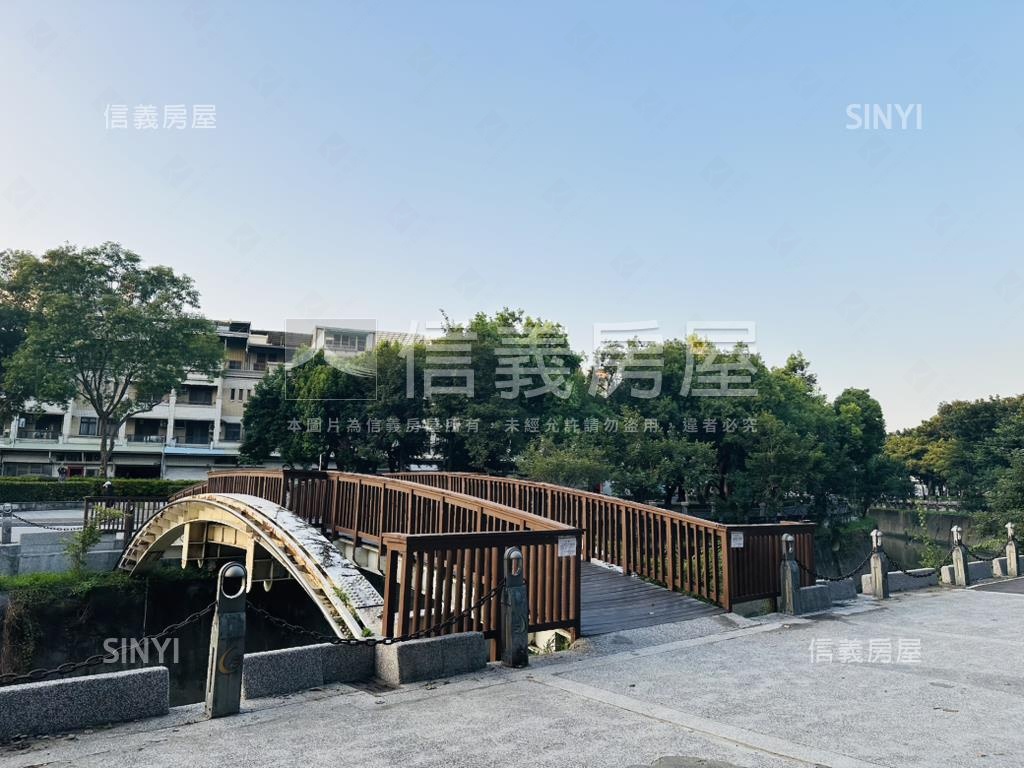 河堤公園景觀三房車位房屋室內格局與周邊環境