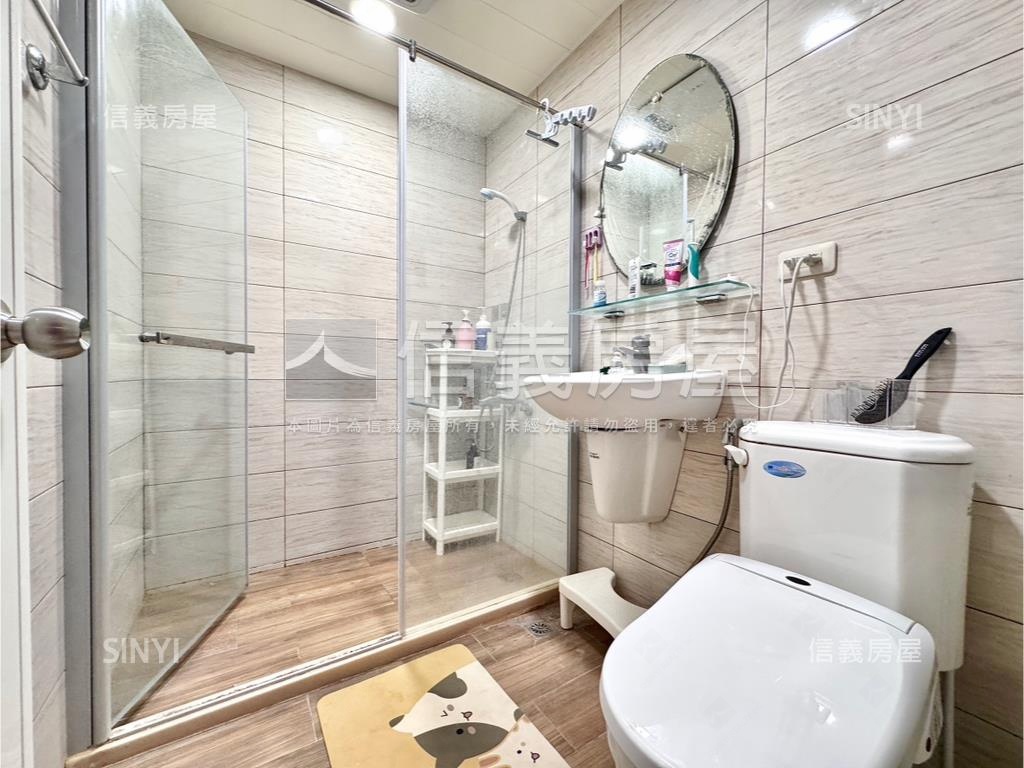 河堤公園景觀三房車位房屋室內格局與周邊環境