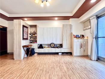 河堤公園景觀三房車位