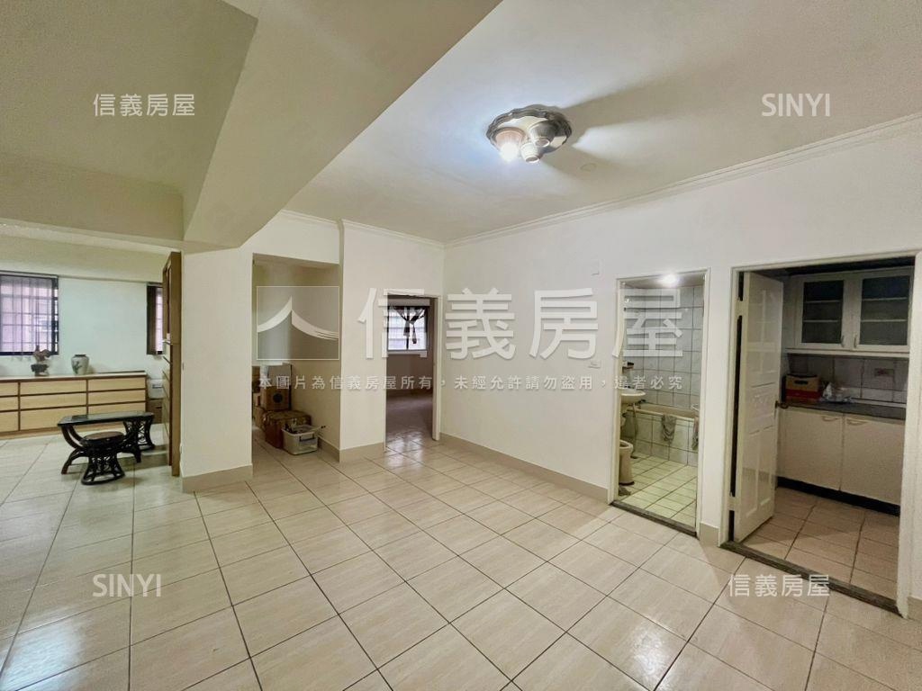 西門商圈中華路電梯華廈房屋室內格局與周邊環境