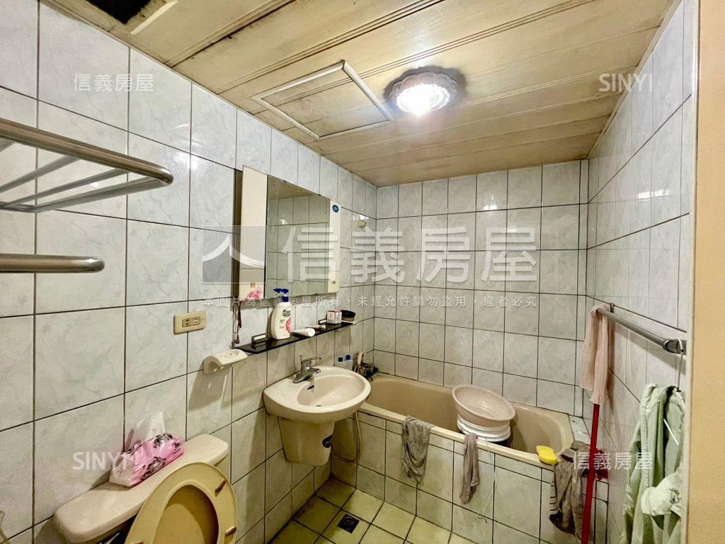 西門商圈中華路電梯華廈房屋室內格局與周邊環境