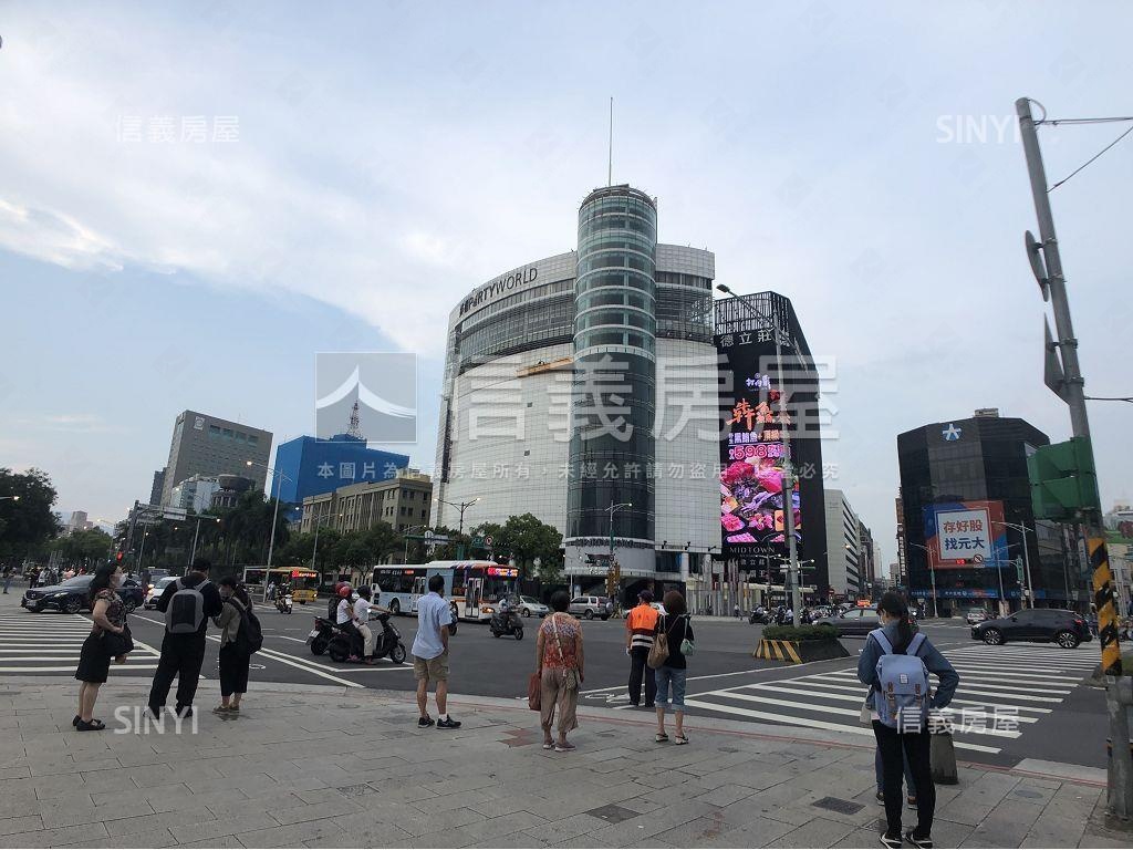 西門商圈中華路電梯華廈房屋室內格局與周邊環境