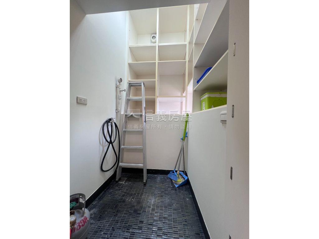 世紀庭園靚美宅房屋室內格局與周邊環境
