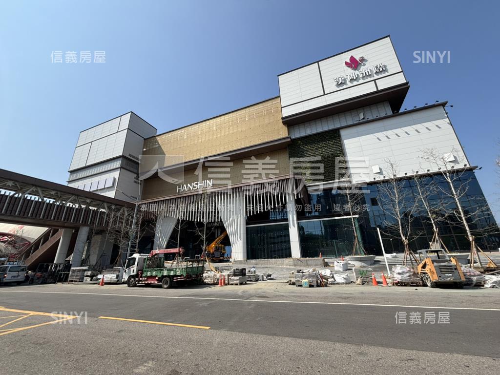 漢神百貨旁全新未住兩房房屋室內格局與周邊環境