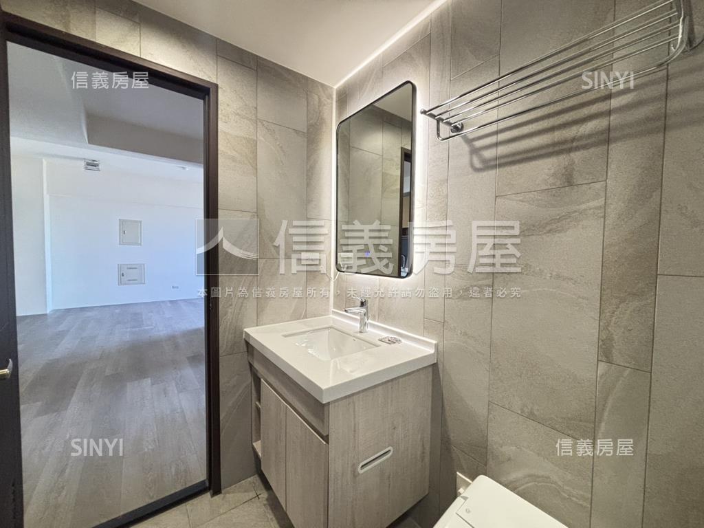 漢神百貨旁全新未住兩房房屋室內格局與周邊環境