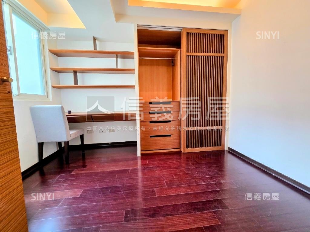 ♞東區華園靜巷美裝三房房屋室內格局與周邊環境