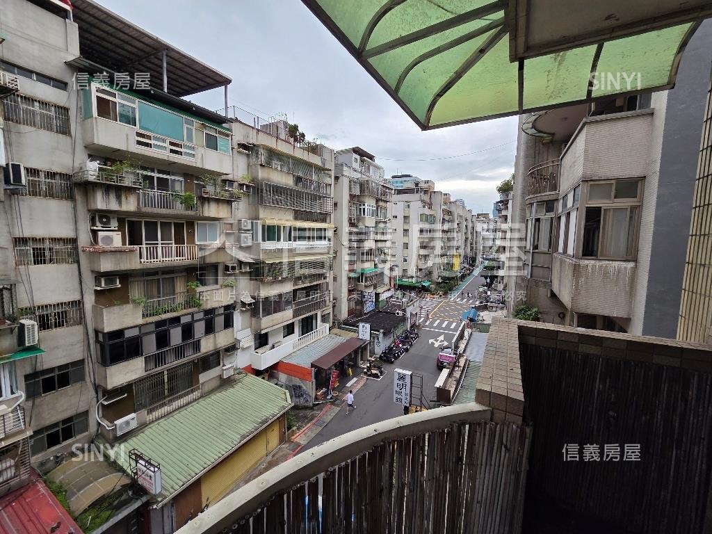 ♞東區華園靜巷美裝三房房屋室內格局與周邊環境