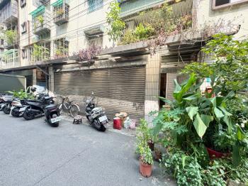 永安捷運好停車一樓