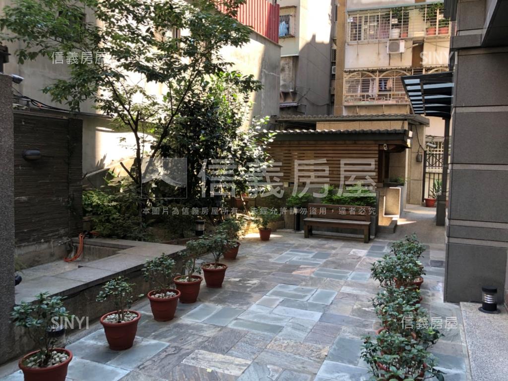 稀有公館新館車位房屋室內格局與周邊環境