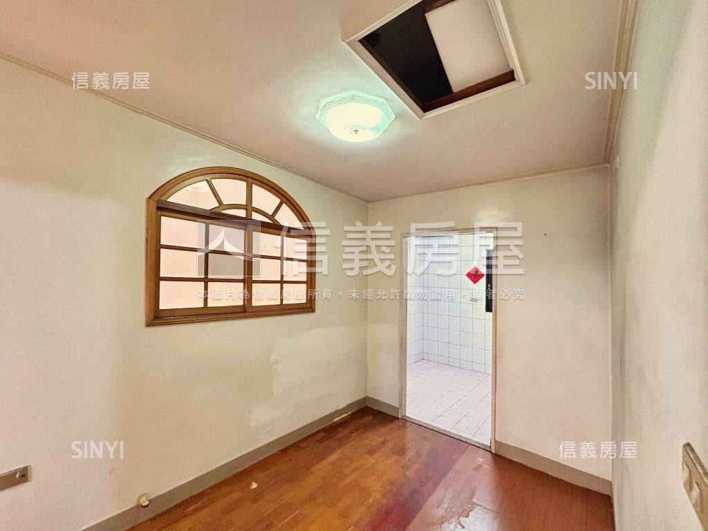 稀有邊間建福路方正三樓房屋室內格局與周邊環境