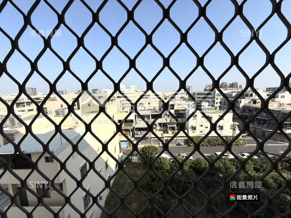 東區精品採光宅附車位房屋室內格局與周邊環境