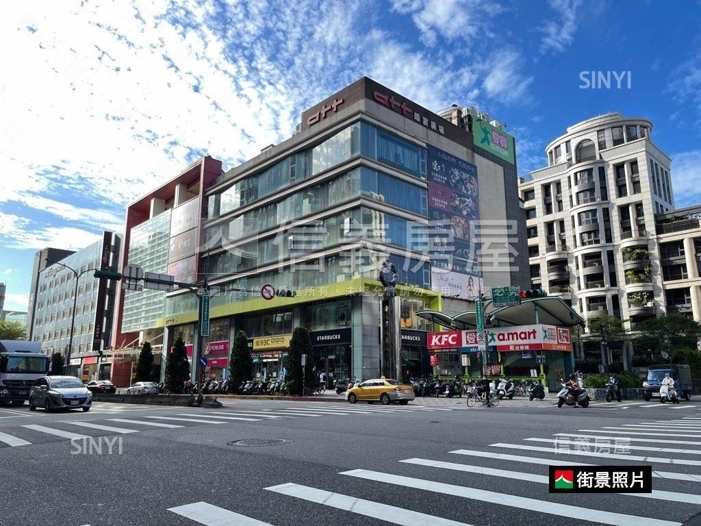 大馬路面寬顯眼店面房屋室內格局與周邊環境