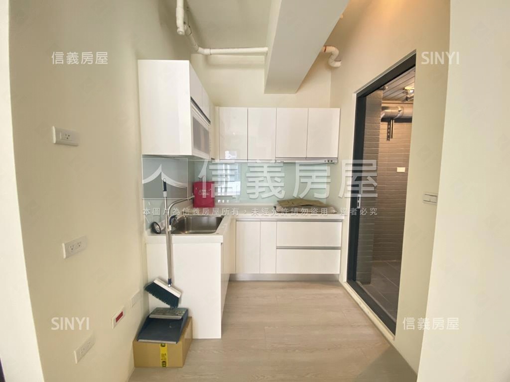 和美全新美兩房附平面車位房屋室內格局與周邊環境