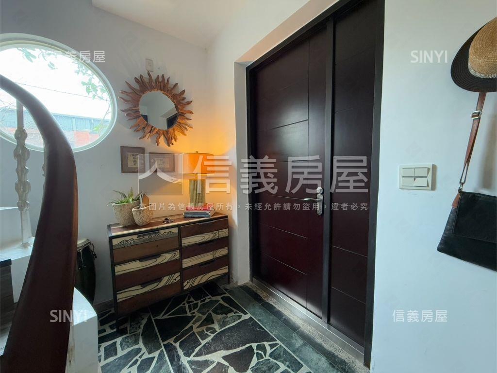 秀麗美景風車休閒別墅房屋室內格局與周邊環境