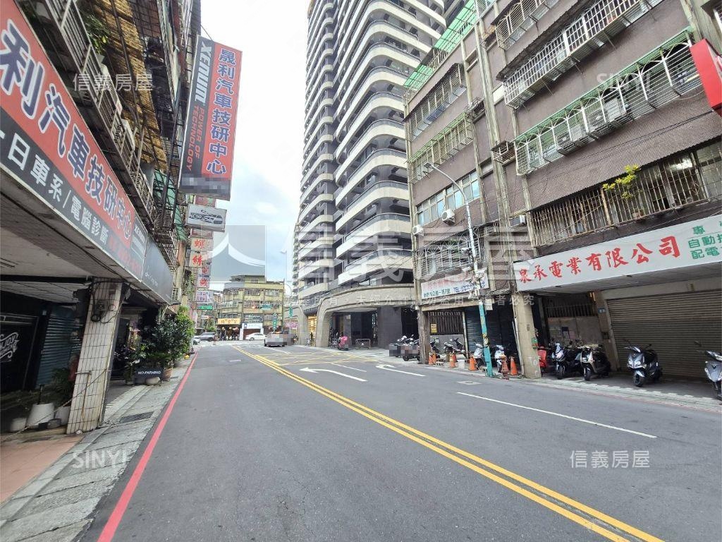 翔譽天心景觀二房車位房屋室內格局與周邊環境
