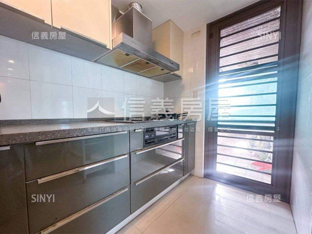 豐富公園旁四房平車房屋室內格局與周邊環境