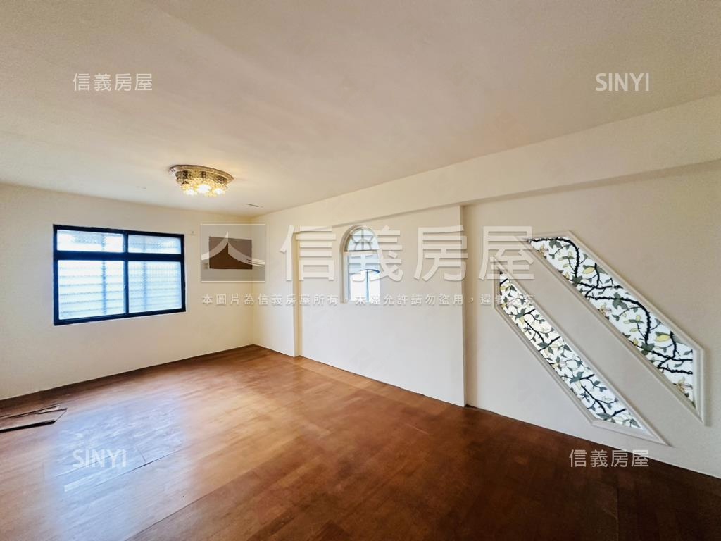 稀有獨棟｜三面豪景美宅房屋室內格局與周邊環境