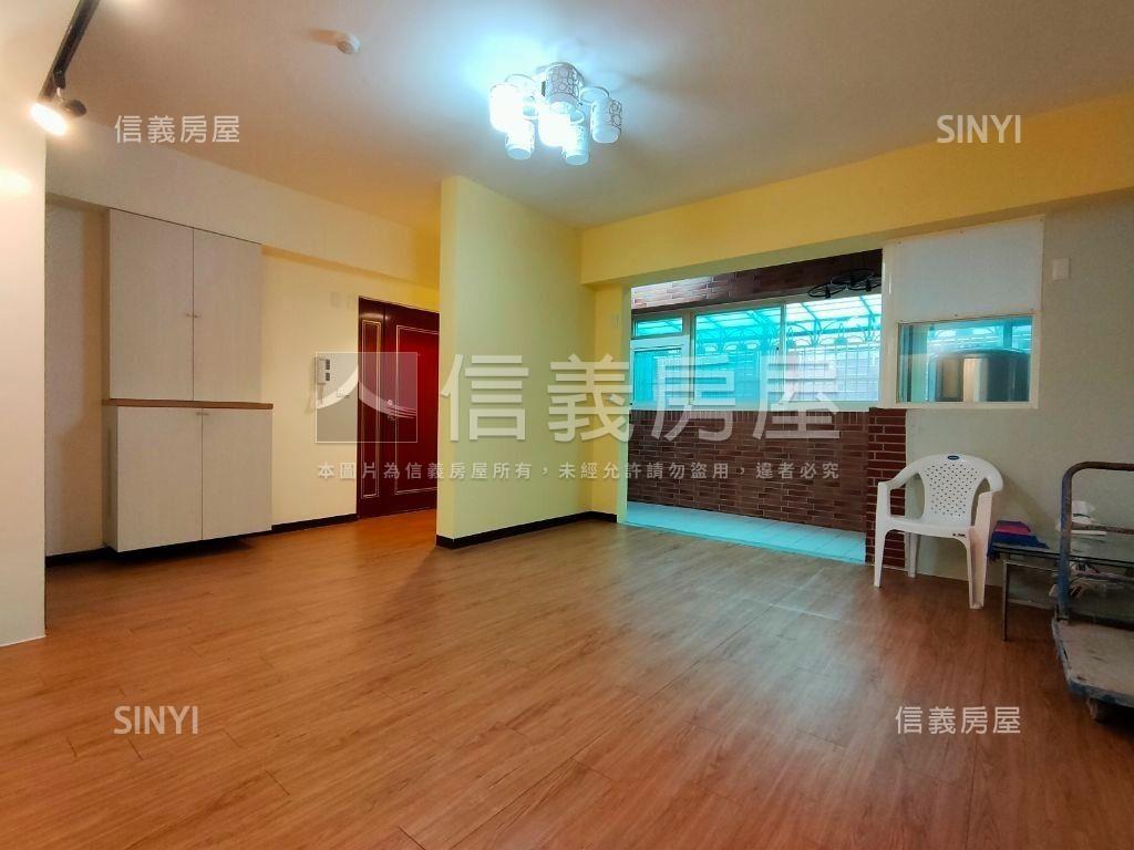 高樓邊間電梯５房房屋室內格局與周邊環境