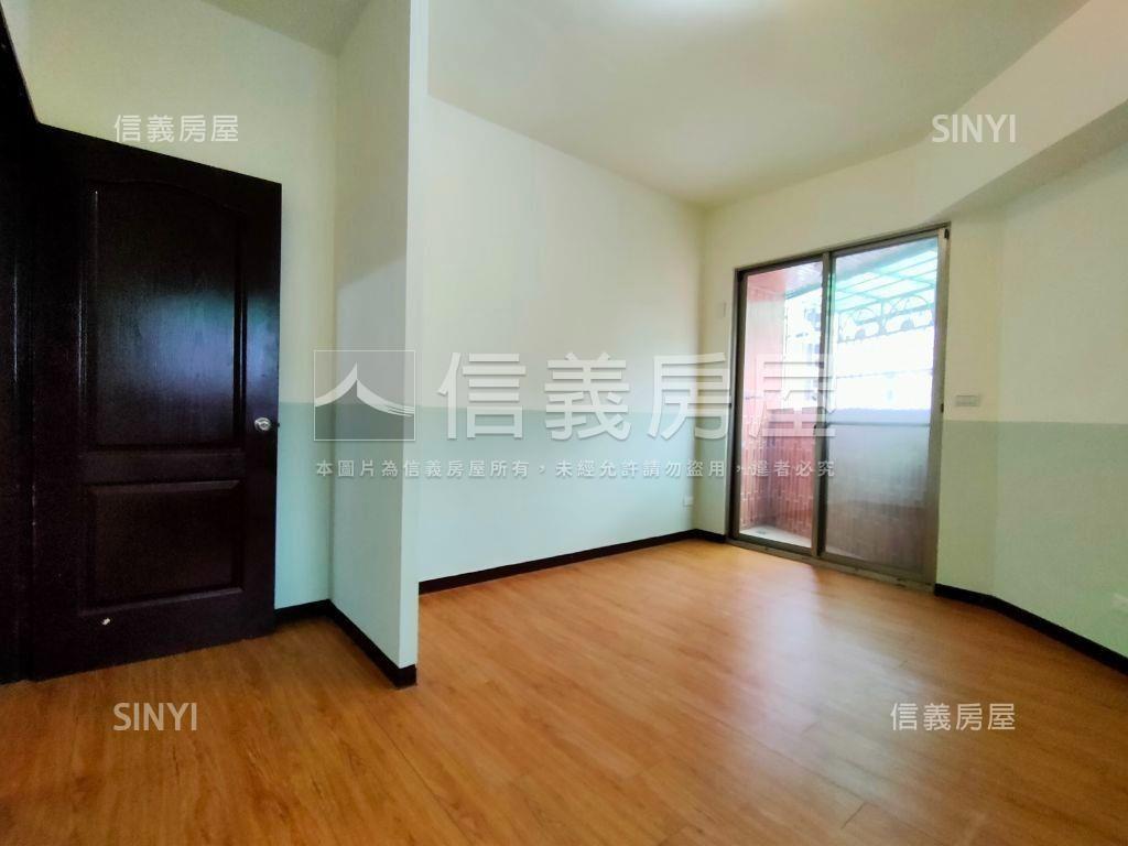 高樓邊間電梯５房房屋室內格局與周邊環境