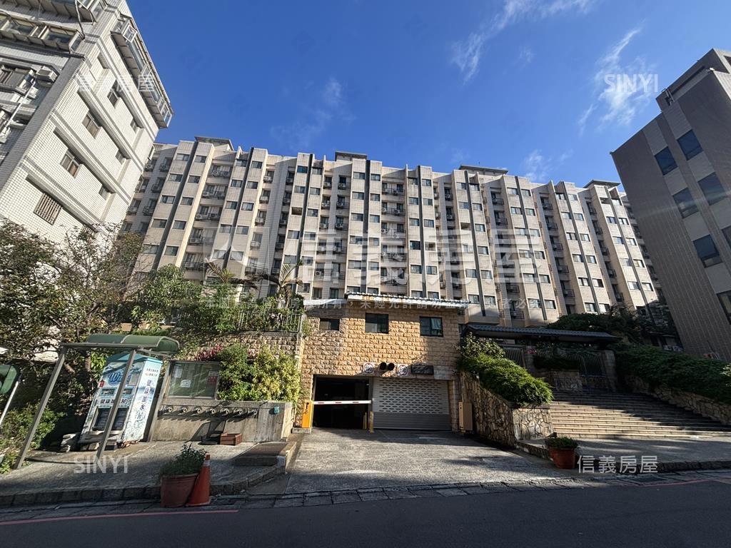 淡大菁英Ｂ１大車位房屋室內格局與周邊環境