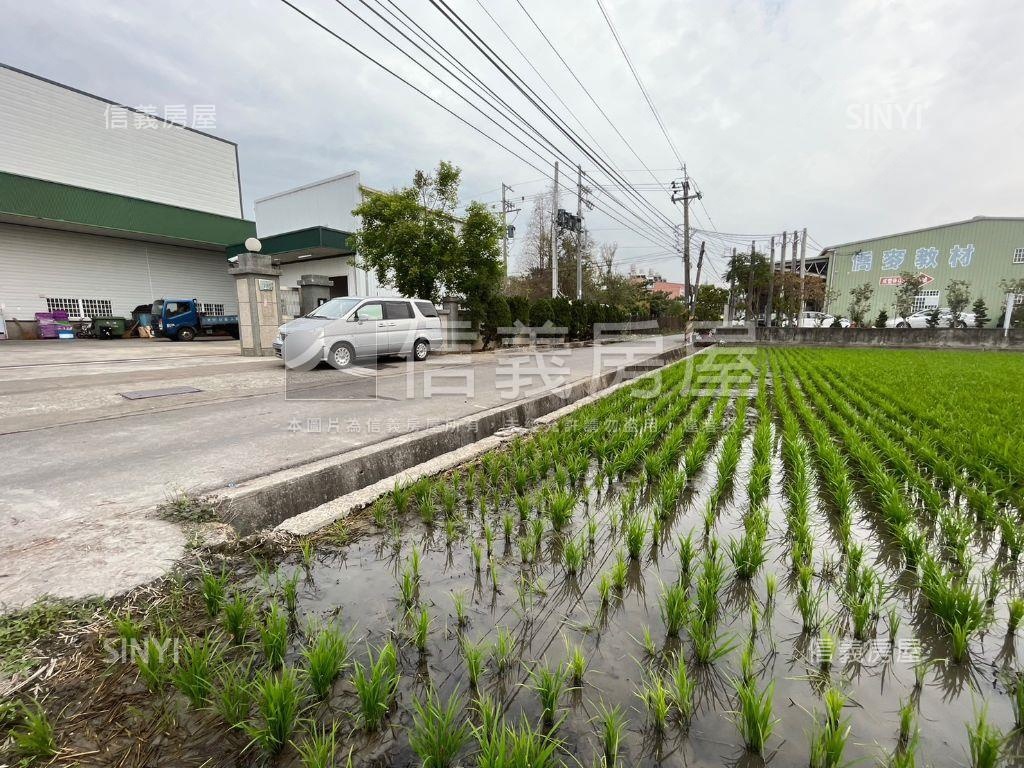 烏日國三週邊方正美農地房屋室內格局與周邊環境