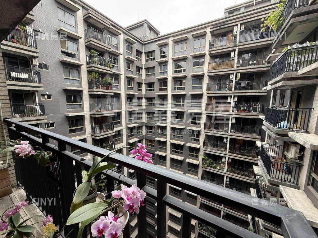 協和紀高樓景觀三房車位房屋室內格局與周邊環境