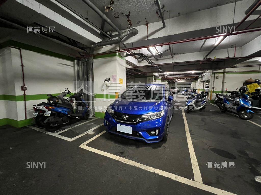西屯路二段熊貓天下店面房屋室內格局與周邊環境