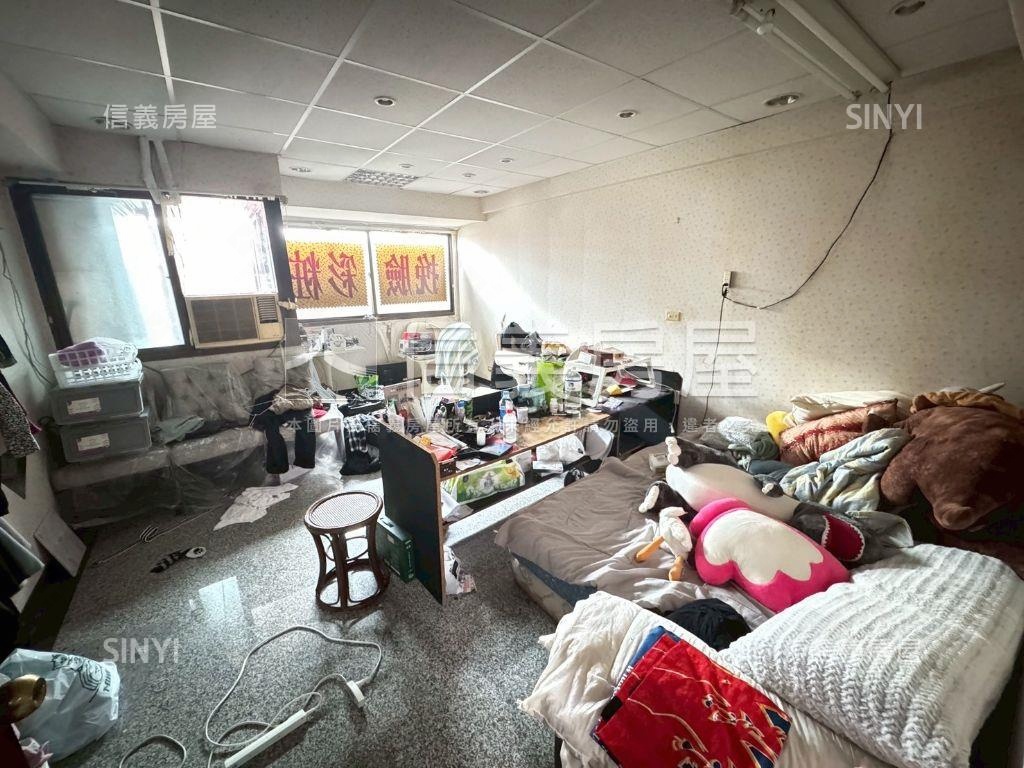 可收租自用。漢口商圈店面房屋室內格局與周邊環境