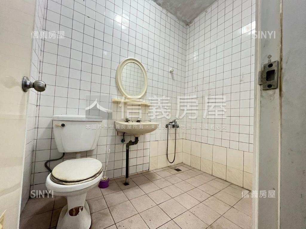 東南科大公寓四樓頂加房屋室內格局與周邊環境
