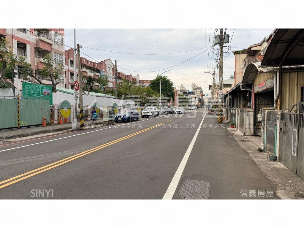 中清路大面寬樓店房屋室內格局與周邊環境