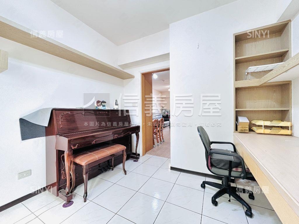 屋況好。總價親民。美三房房屋室內格局與周邊環境