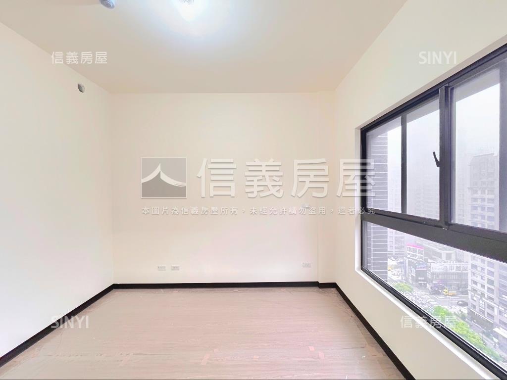 忠孝苑明廳景觀正２房房屋室內格局與周邊環境