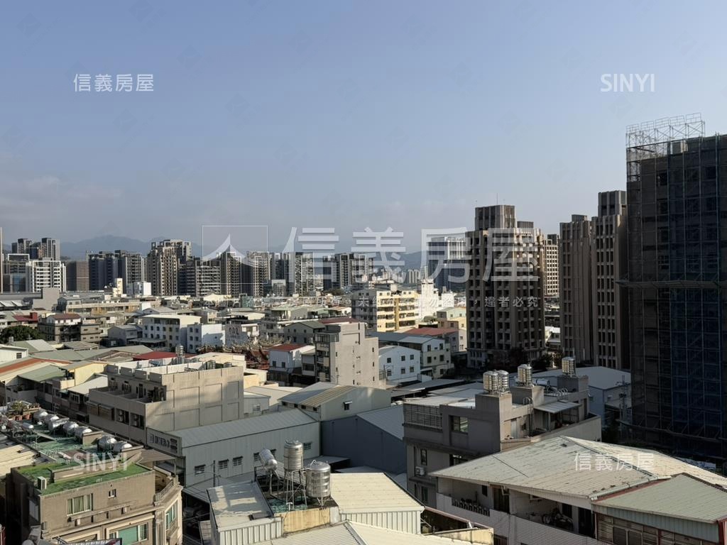 １４期旁全新兩房兩衛房屋室內格局與周邊環境