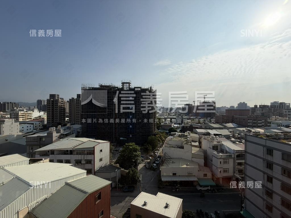 １４期旁全新兩房兩衛房屋室內格局與周邊環境