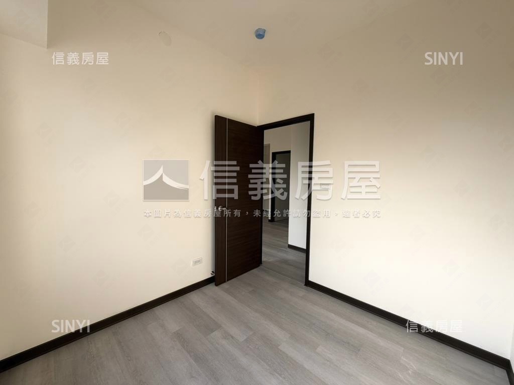 １４期旁全新兩房兩衛房屋室內格局與周邊環境