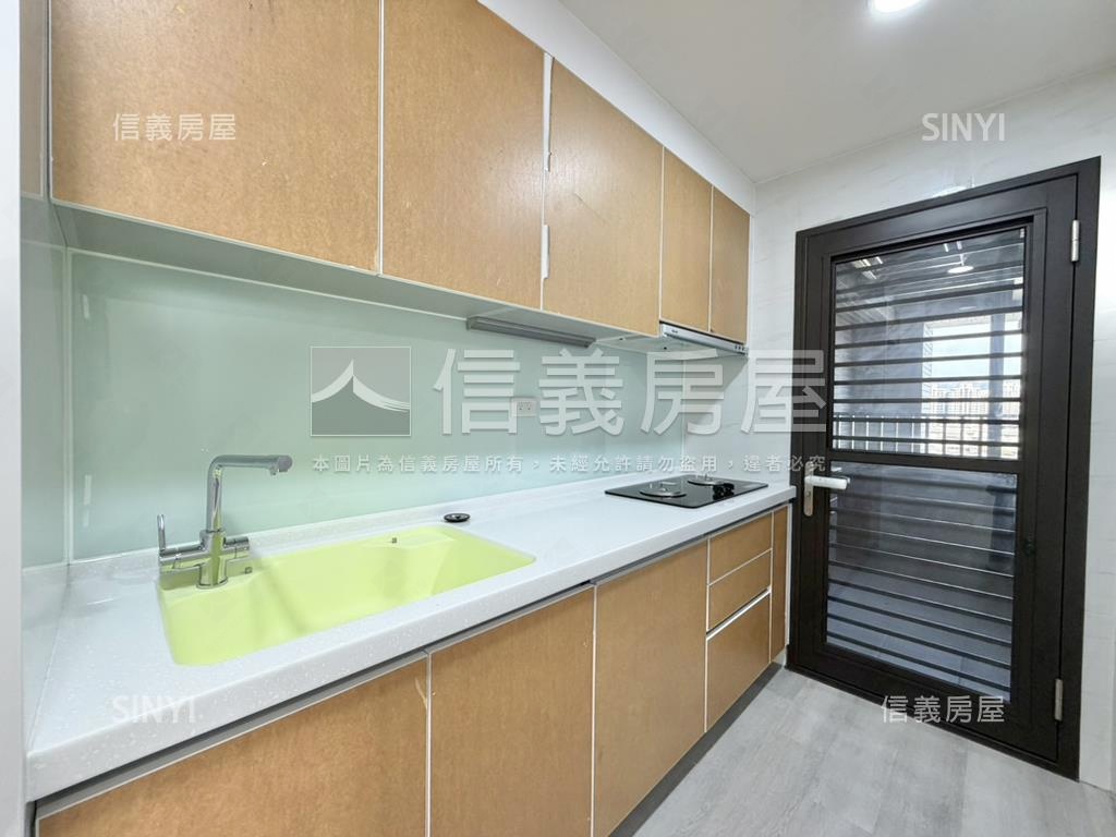 １４期旁全新兩房兩衛房屋室內格局與周邊環境