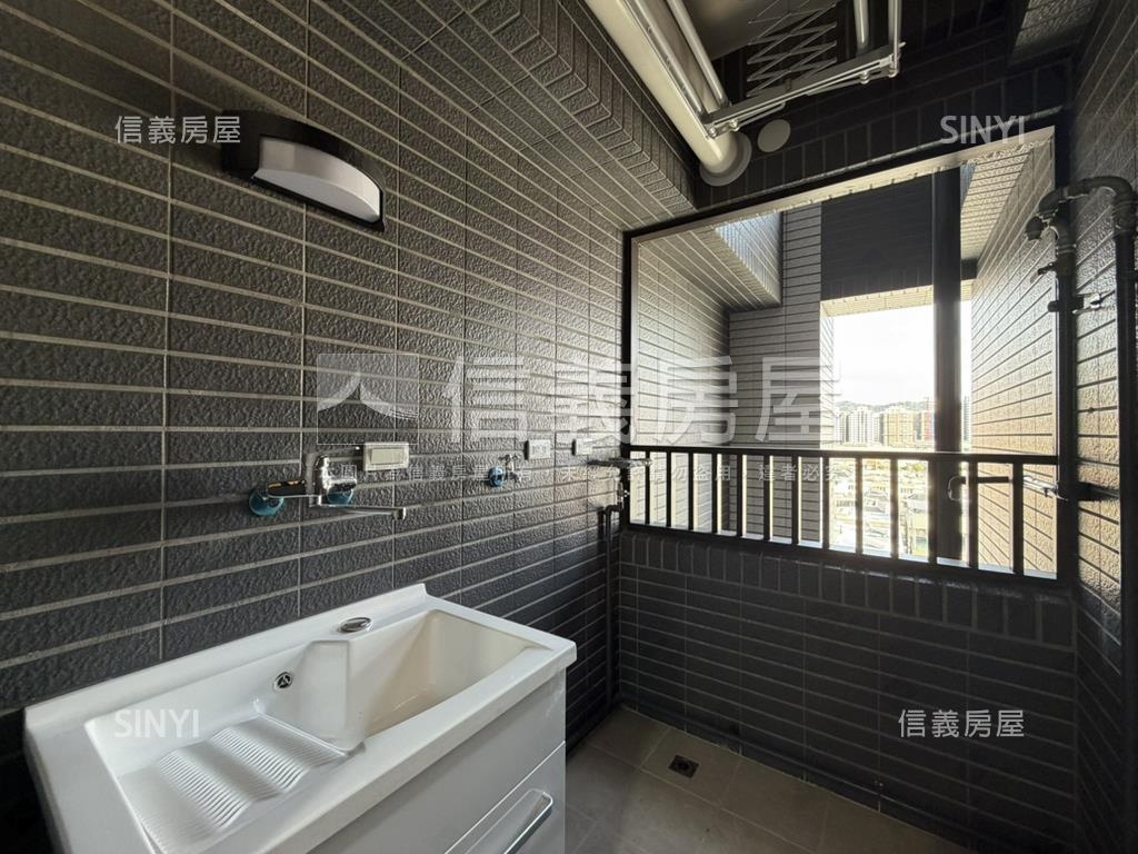 １４期旁全新兩房兩衛房屋室內格局與周邊環境