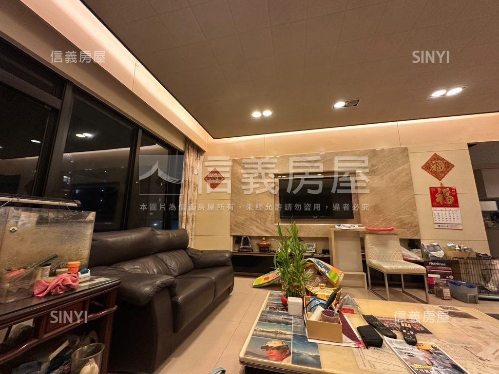 陸江Ａ＋露台４房車位房屋室內格局與周邊環境