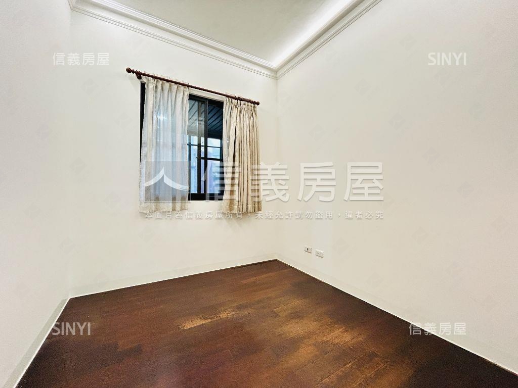 阿曼花園精美四房車位房屋室內格局與周邊環境