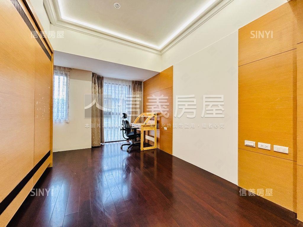 阿曼花園精美四房車位房屋室內格局與周邊環境