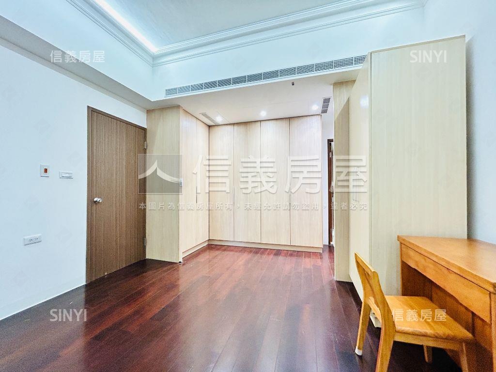 阿曼花園精美四房車位房屋室內格局與周邊環境