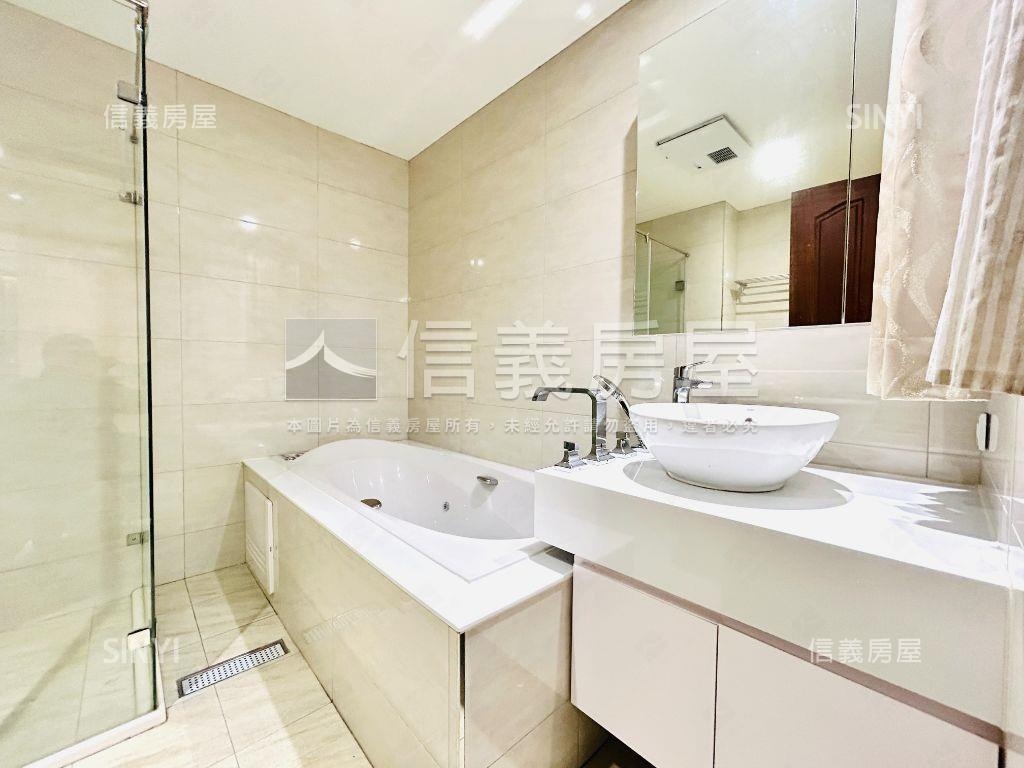 阿曼花園精美四房車位房屋室內格局與周邊環境