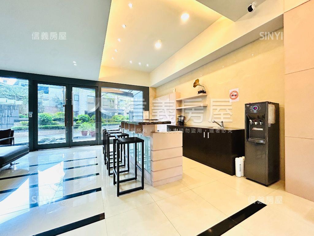 阿曼花園精美四房車位房屋室內格局與周邊環境