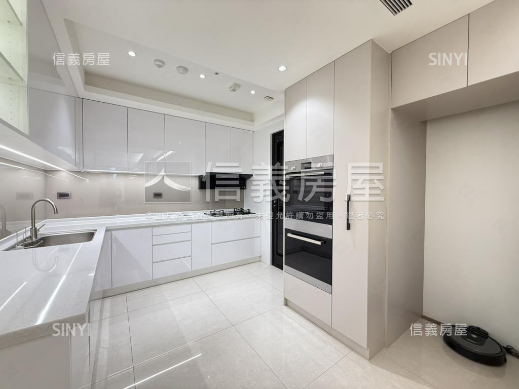 華太松庭！絕美裝潢雙平車房屋室內格局與周邊環境