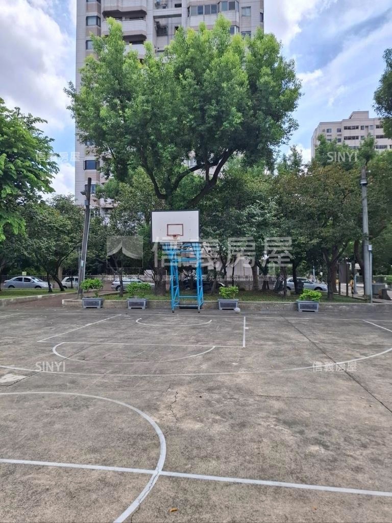 國泰森林公園美三房房屋室內格局與周邊環境