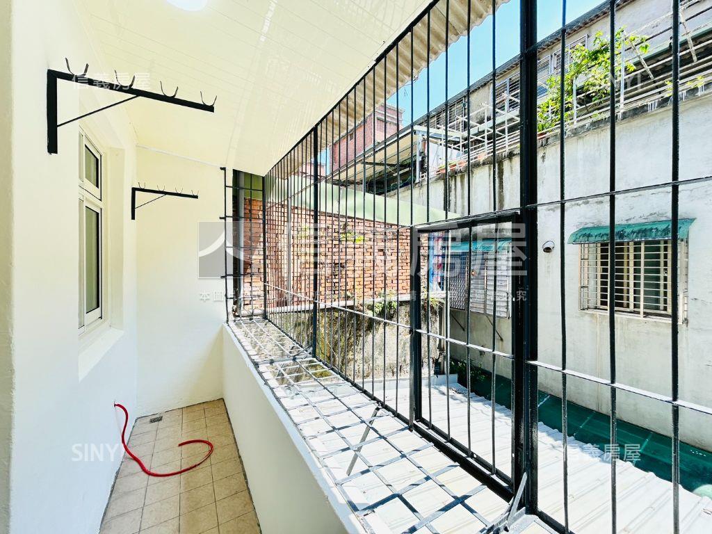近全聯市場與捷運站美寓房屋室內格局與周邊環境