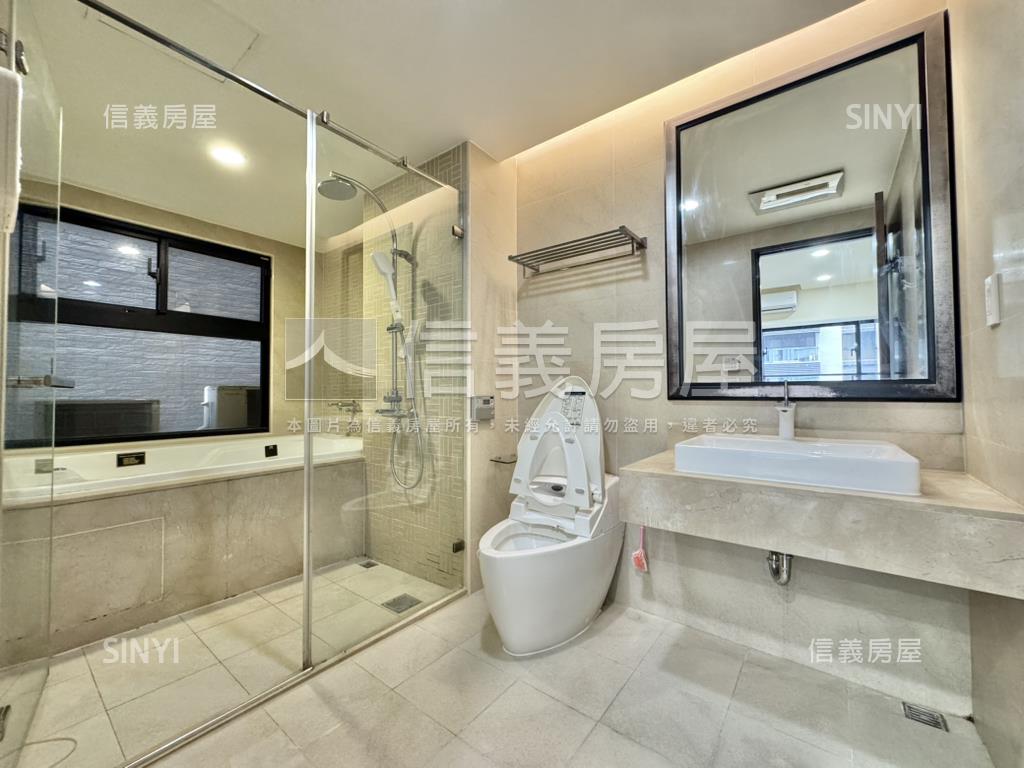 巨蛋核心成精裝四房平車房屋室內格局與周邊環境