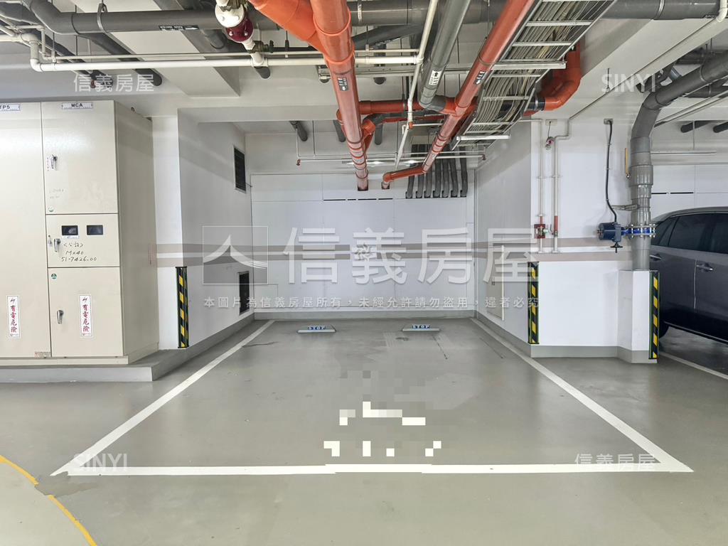 巨蛋核心成精裝四房平車房屋室內格局與周邊環境