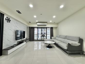 巨蛋核心成精裝四房平車