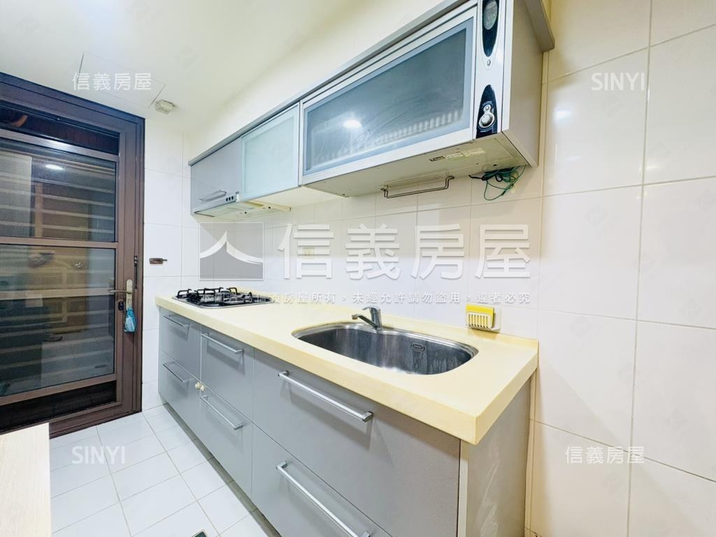 近中國醫浪漫紐約首購兩房房屋室內格局與周邊環境